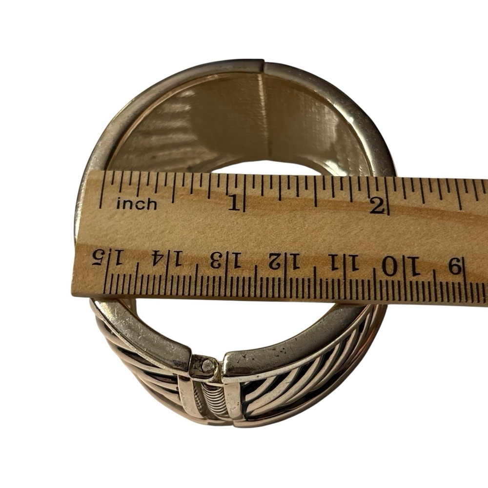 Vintage Premier Designs Ribbed Cuff Bracelet Hinged Clamp Silver Tone‎ Chunky - Picture 15 of 16